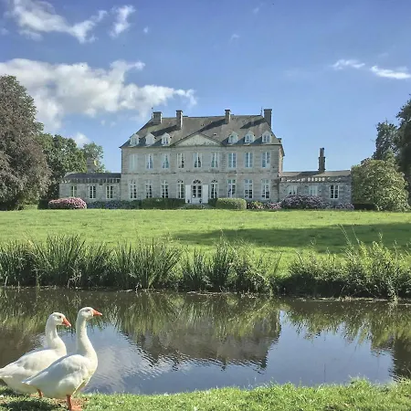 Chateau De Bouceel - Mont Saint Michel Bed and Breakfast