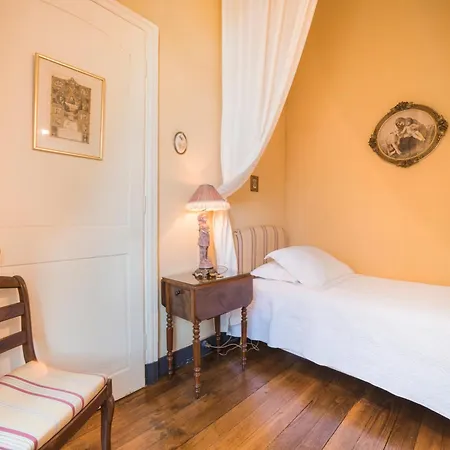 Chateau De Bouceel - Mont Saint Michel Bed and Breakfast Vergoncey